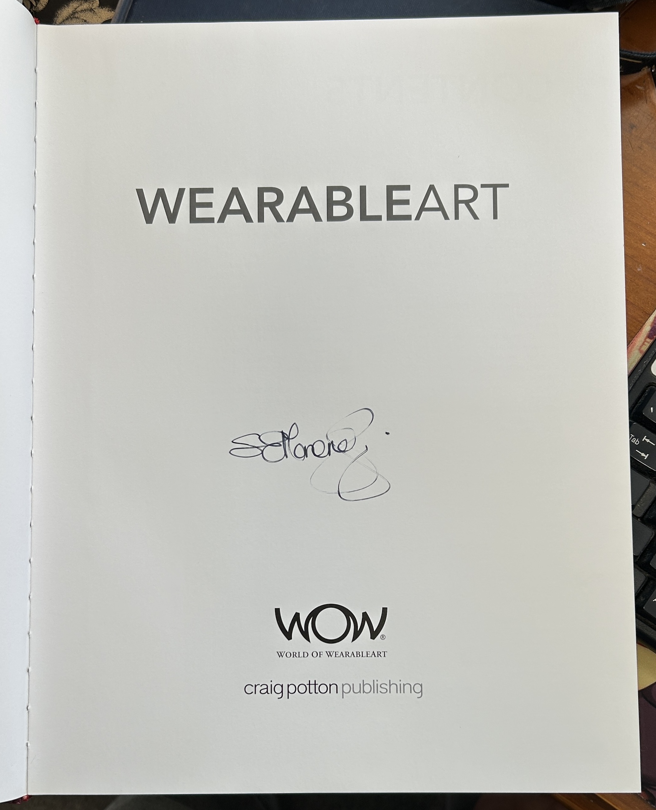 WearableArt by The World of Wearable Art Deluxe edition Signed by